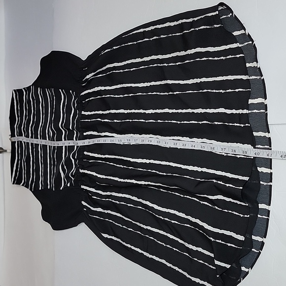 Vince CamutoInkblot Stripe Dress/ SIZE12 - Picture 11 of 14